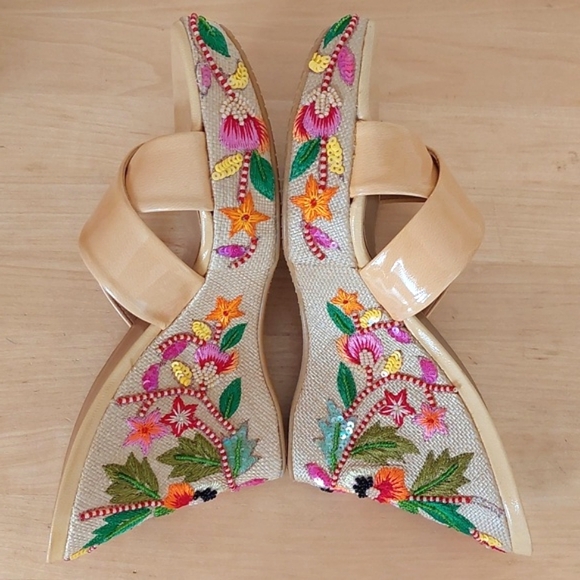 Stuart weitzman floral embroidery wedge sandals - Picture 6 of 12